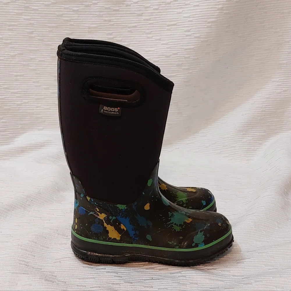 Bogs Kids Black Rain Boots with Green and Blue Splash Size 3